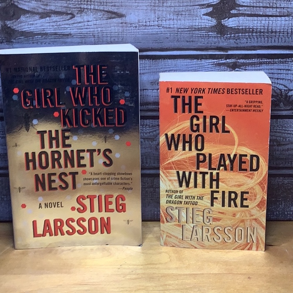 Stieg Larsson The girl who kicked the hornet’s nes+the girl who played with fire
